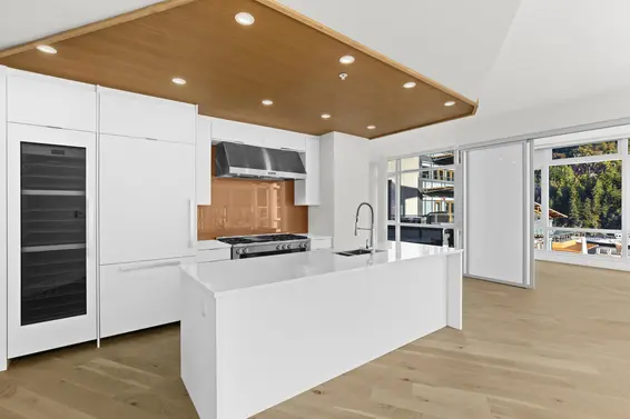 701 6687 Nelson Avenue, West Vancouver For Sale - image 2