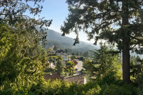 5162 Alderfeild Place, West Vancouver For Sale - image 34