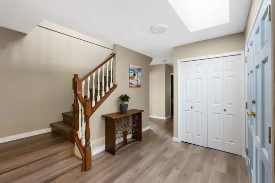 5162 Alderfeild Place, West Vancouver For Sale - image 5