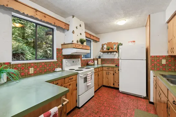 295 Bayview Road, Lions Bay For Sale - image 14
