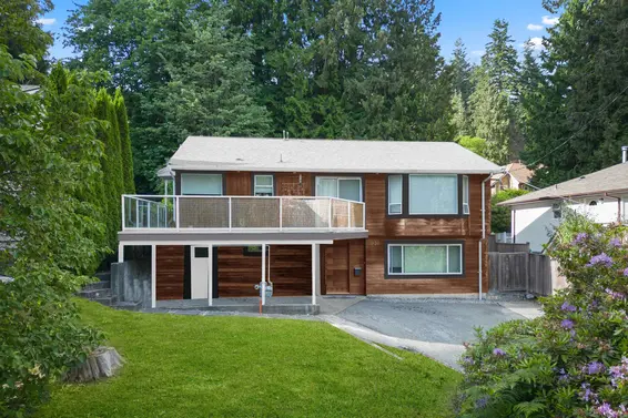 930 Wellington Drive, North Vancouver