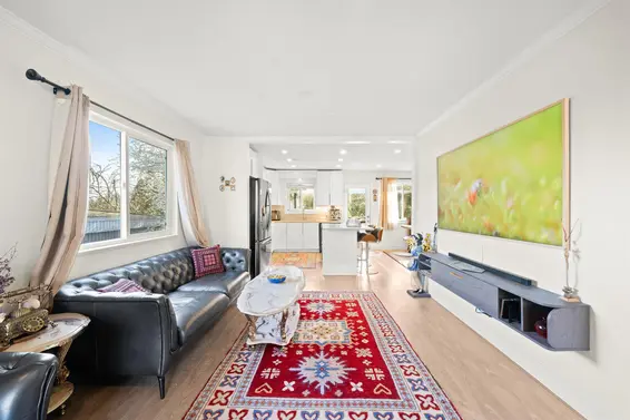 2333 Kirkstone Road, North Vancouver For Sale - image 3