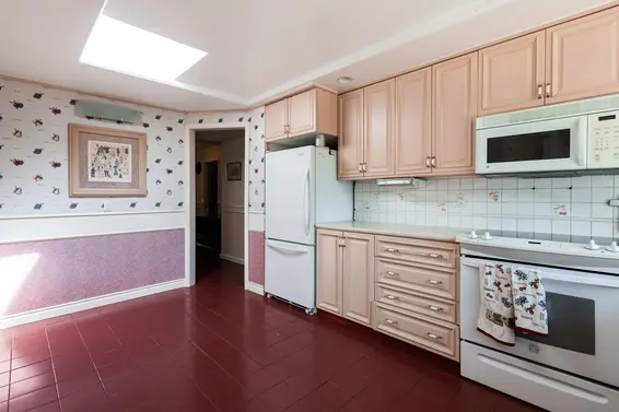 2240 Gordon Avenue, West Vancouver For Sale - image 13