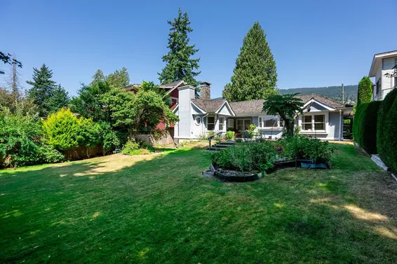 2240 Gordon Avenue, West Vancouver For Sale - image 29