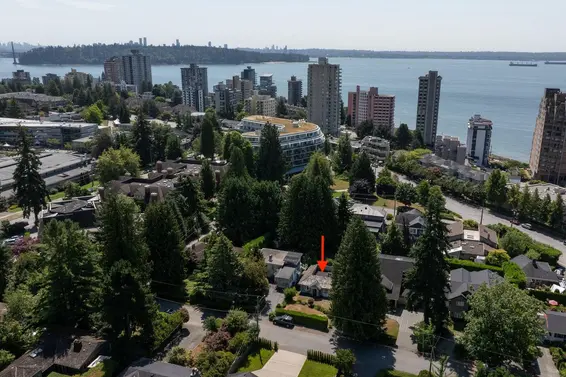 2240 Gordon Avenue, West Vancouver For Sale - image 33