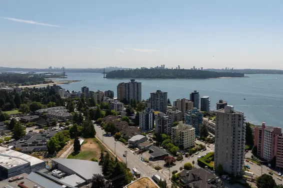 2240 Gordon Avenue, West Vancouver For Sale - image 37