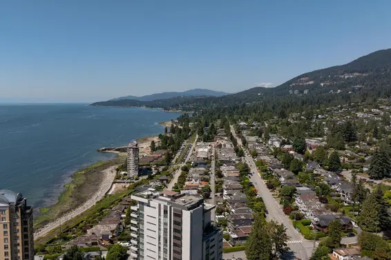 2240 Gordon Avenue, West Vancouver For Sale - image 38