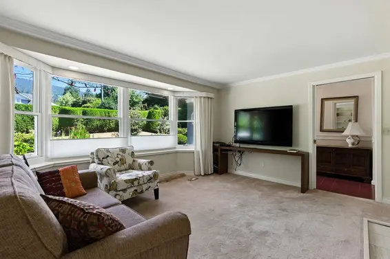 2240 Gordon Avenue, West Vancouver For Sale - image 7