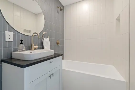 2 326 West 14th Street, North Vancouver For Sale - image 16