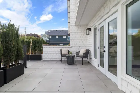 2 326 West 14th Street, North Vancouver For Sale - image 22