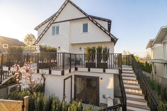 2 326 West 14th Street, North Vancouver For Sale - image 31