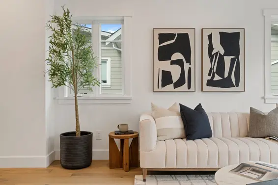 2 326 West 14th Street, North Vancouver For Sale - image 7