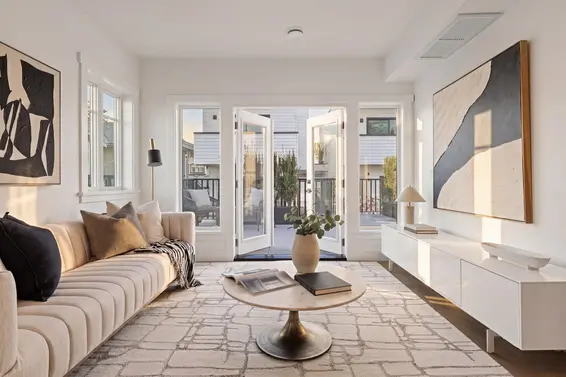 2 326 West 14th Street, North Vancouver For Sale - image 8