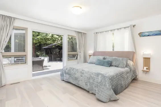 5770 Primrose Place, West Vancouver For Sale - image 19