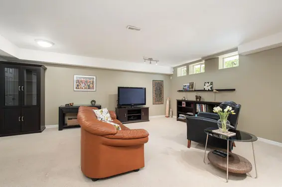 279 East 5th Street, North Vancouver For Sale - image 34