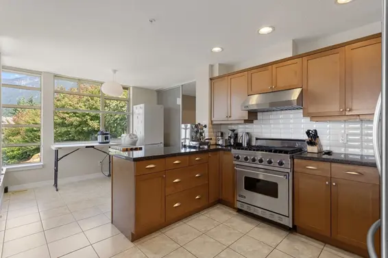 8601 Seascape Place, West Vancouver For Sale - image 12