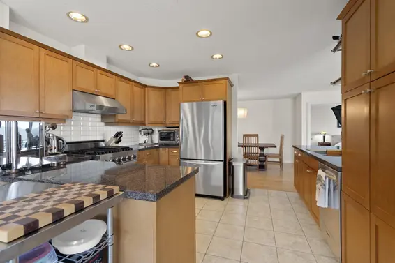 8601 Seascape Place, West Vancouver For Sale - image 14