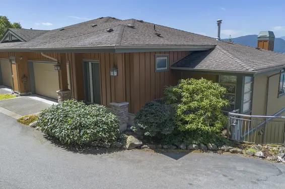 8601 Seascape Place, West Vancouver For Sale - image 2