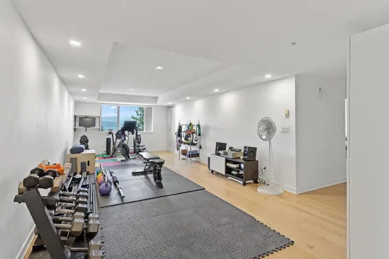 8601 Seascape Place, West Vancouver For Sale - image 25