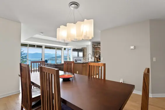 8601 Seascape Place, West Vancouver For Sale - image 9