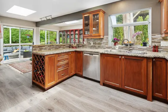 195 Isleview Place, LIONS BAY For Sale - image 14