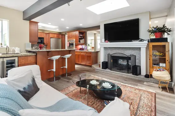 195 Isleview Place, LIONS BAY For Sale - image 16