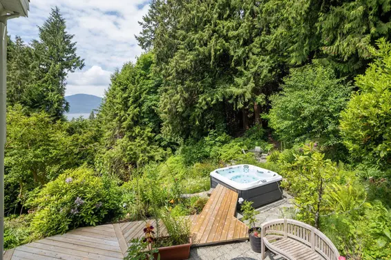 195 Isleview Place, LIONS BAY For Sale - image 30