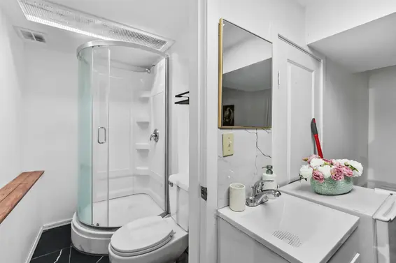 2069 Westview Drive, North Vancouver For Sale - image 37