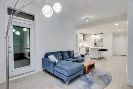 528 723 West 3rd Street, North Vancouver For Sale - image 5