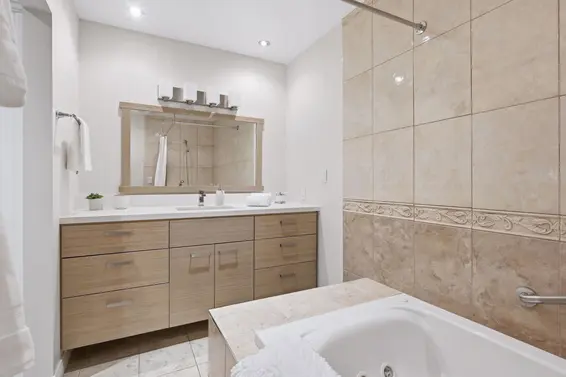 1558 Bowser Avenue, North Vancouver For Sale - image 24