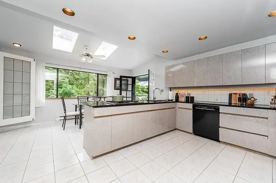 1796 Appin Road, North Vancouver For Sale - image 13