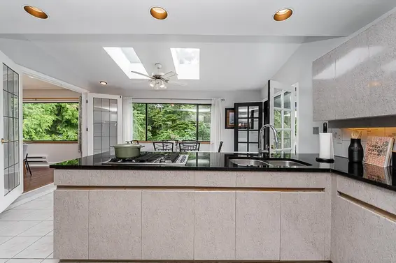 1796 Appin Road, North Vancouver For Sale - image 15