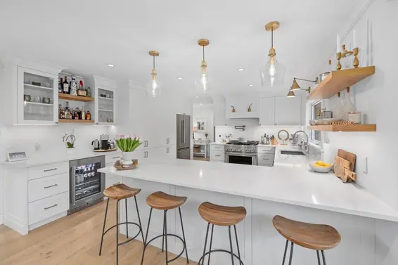 2524 Bendale Road, North Vancouver