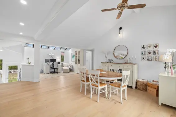 2524 Bendale Road, North Vancouver For Sale - image 10