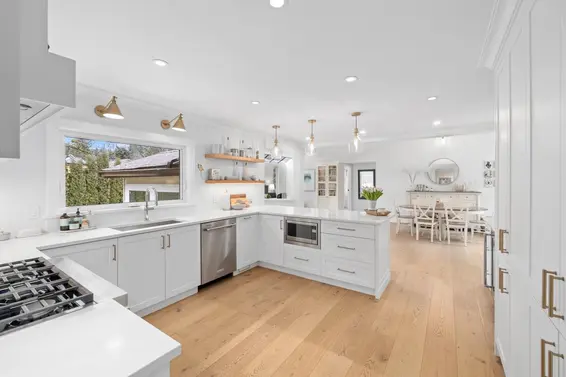 2524 Bendale Road, North Vancouver For Sale - image 3