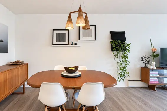204 1610 Chesterfield Avenue, North Vancouver For Sale - image 9