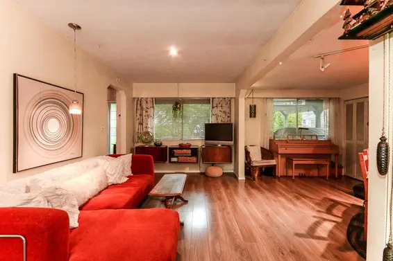 1733 Ross Road, North Vancouver For Sale - image 5