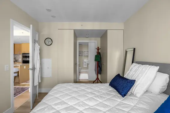 1401 150 West 15th Street, North Vancouver For Sale - image 15