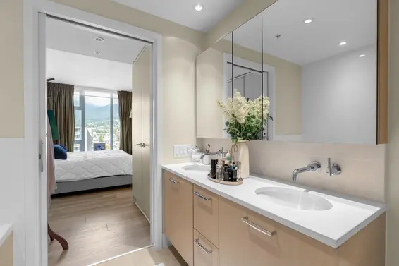 1401 150 West 15th Street, North Vancouver For Sale - image 17