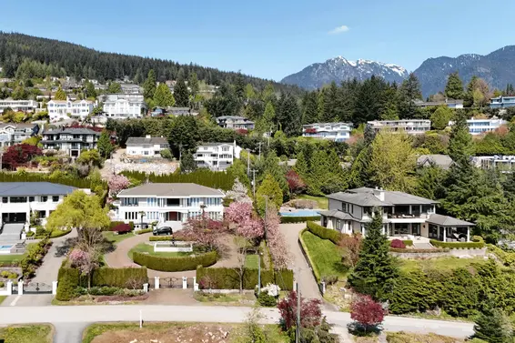 910 Fairmile Road, West Vancouver For Sale - image 7