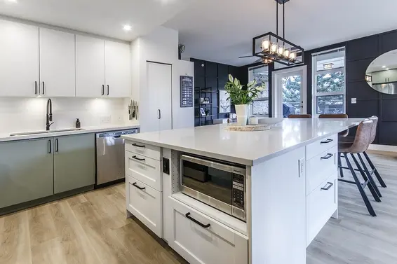 102 3602 Aldercrest Drive, North Vancouver For Sale - image 9