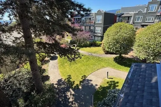 322 121 West 29 Street, North Vancouver For Sale - image 2