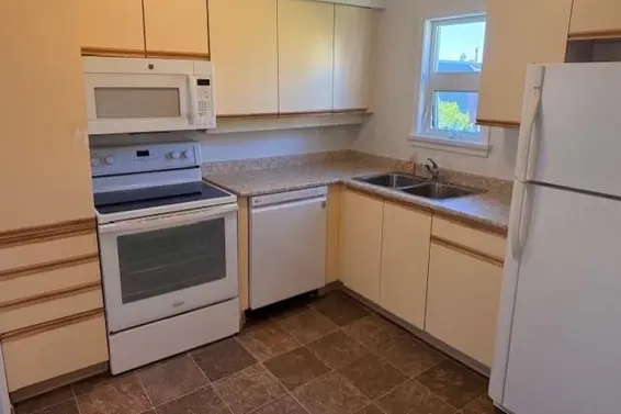 322 121 West 29 Street, North Vancouver For Sale - image 4