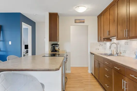 304 252 West 2nd Street, North Vancouver For Sale - image 10