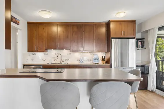 304 252 West 2nd Street, North Vancouver For Sale - image 7