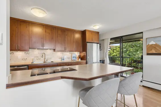 304 252 West 2nd Street, North Vancouver For Sale - image 8
