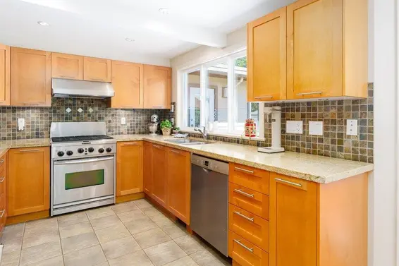 378 St. James Crescent, West Vancouver For Sale - image 10