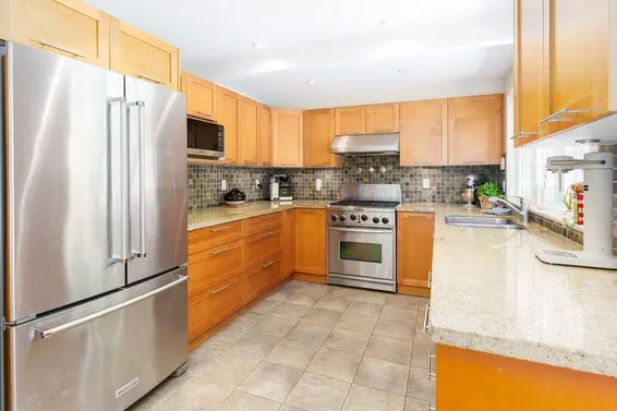 378 St. James Crescent, West Vancouver For Sale - image 12