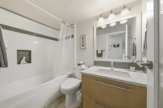 222 340 West 3rd Street, North Vancouver For Sale - image 19