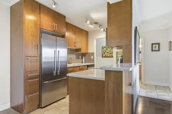 222 340 West 3rd Street, North Vancouver For Sale - image 2